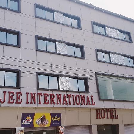 Готель Shree Jee Intenational Натгдвара Екстер'єр фото