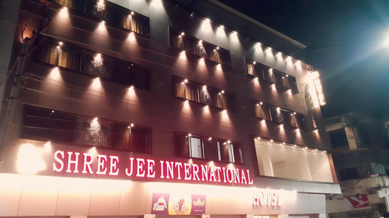 Готель Shree Jee Intenational Натгдвара Екстер'єр фото